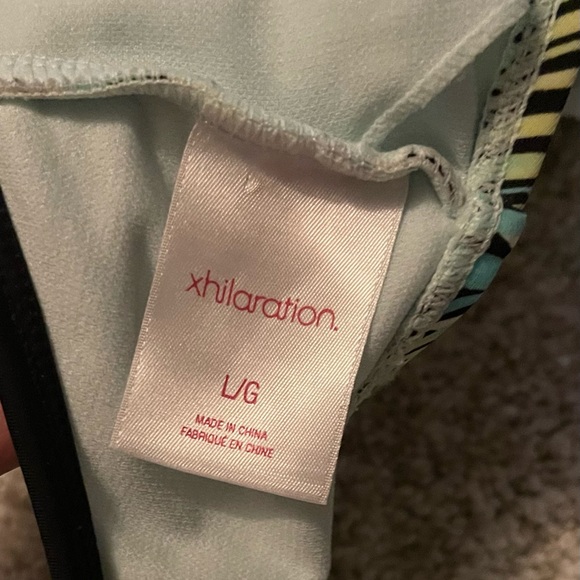 Xhilaration Leaf Print Flutter Bikini Top Size Large - Picture 6 of 6